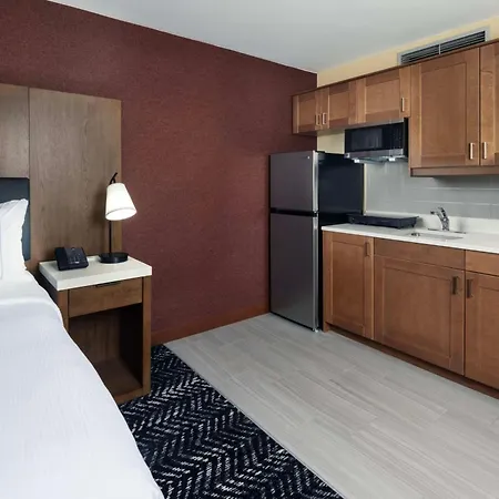Doubletree By Hilton Manhattan, Ks Exterior photo