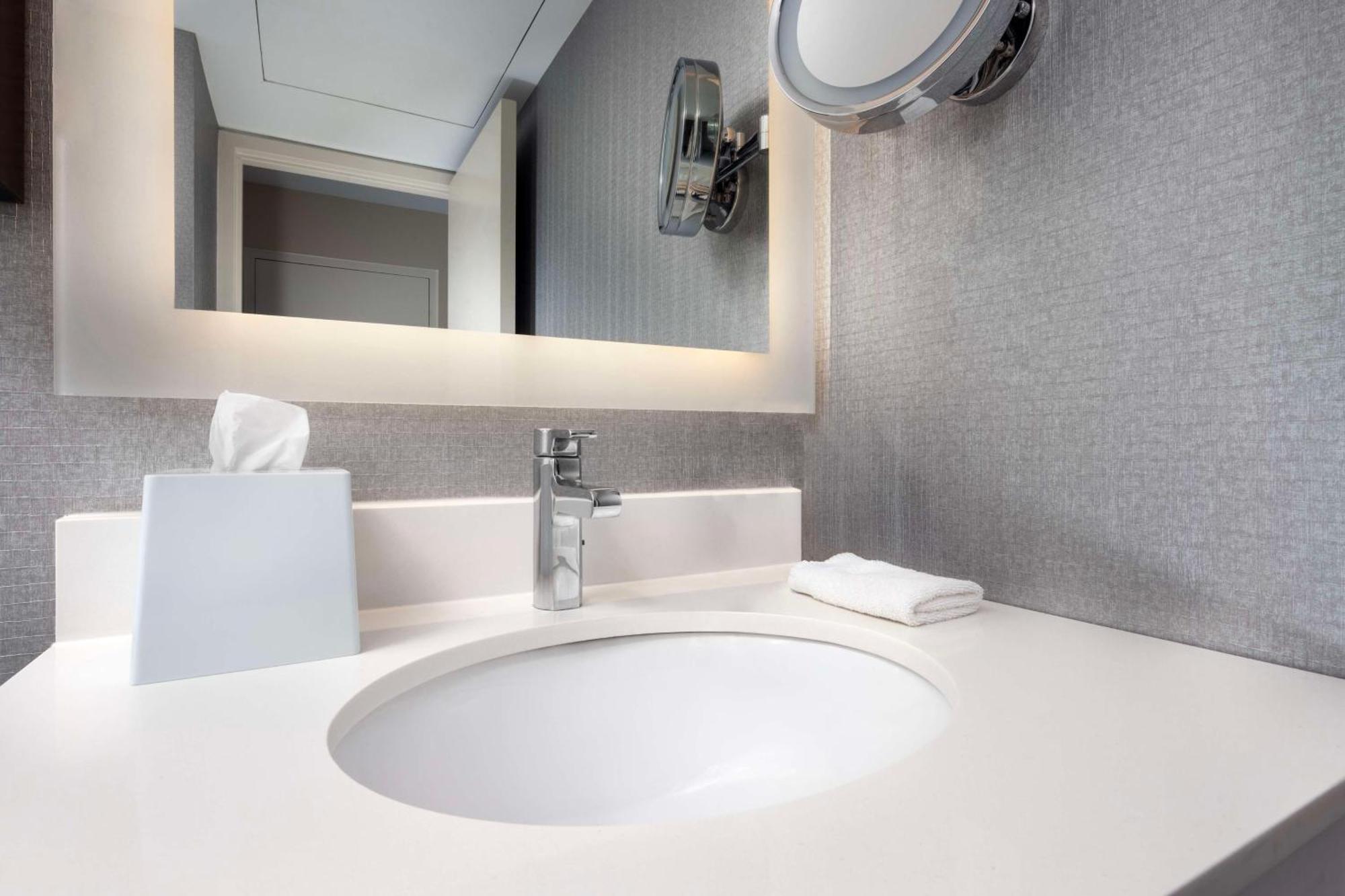 Hotel Doubletree By Hilton Manhattan, Ks 3*